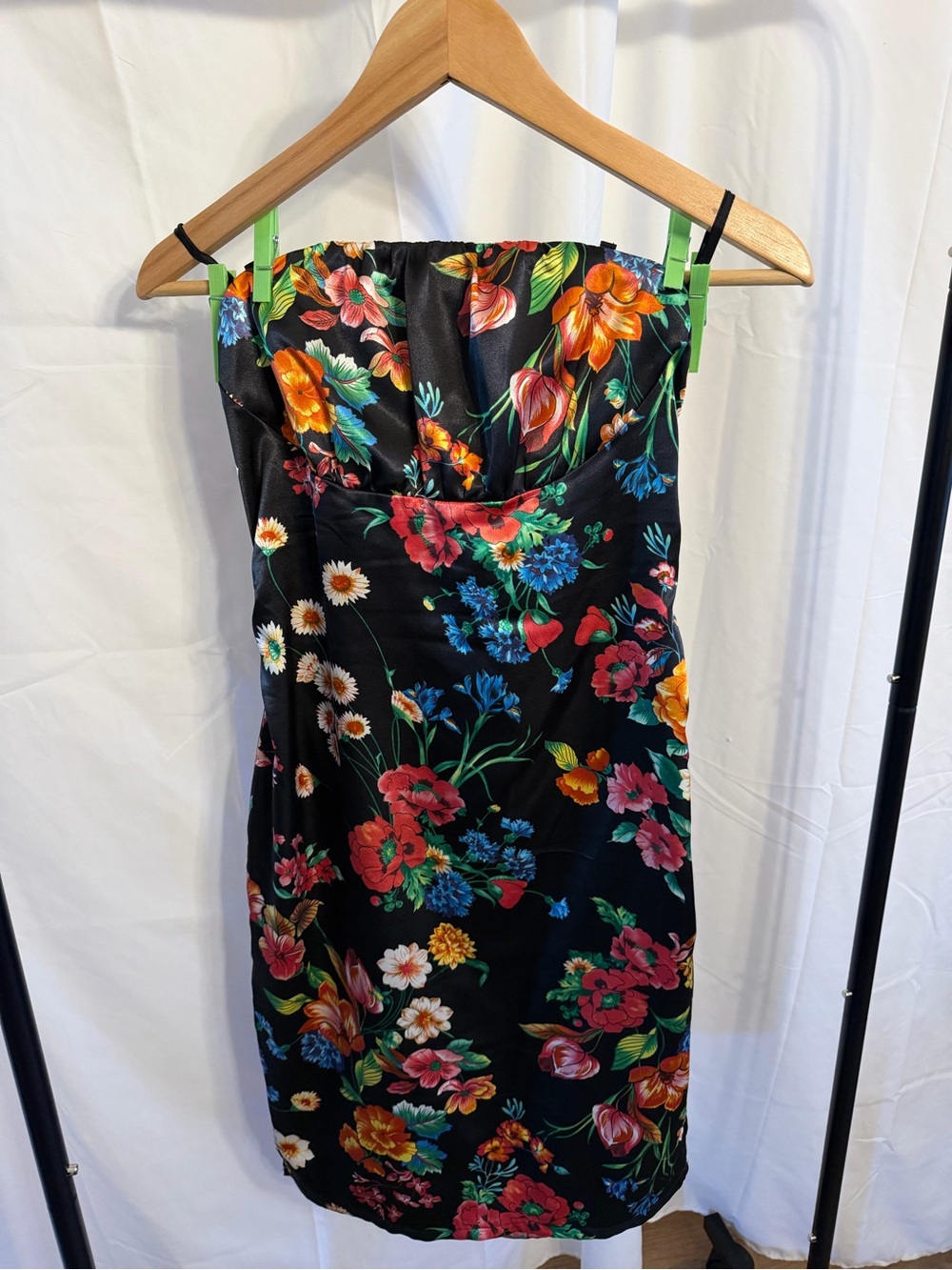 Guess Black Strapless Floral Sheath Dress